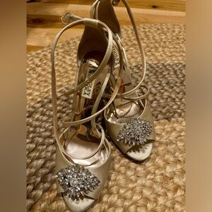 Badgley Mischka Tatum Ivory Womens Shoes